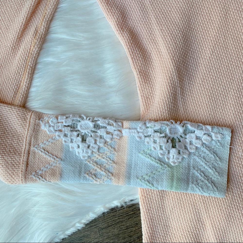 ❤️SOLD Free People Kombucha cuff thermal crochet - Picture 5 of 8